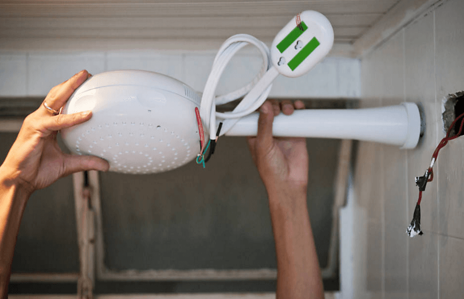 Imagem de TROCA DE CHUVEIRO E ETC.